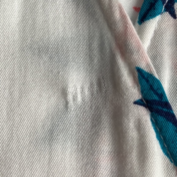 Pretty Lucky Brand wrap top with side tie and front snap. Med. - Picture 11 of 12